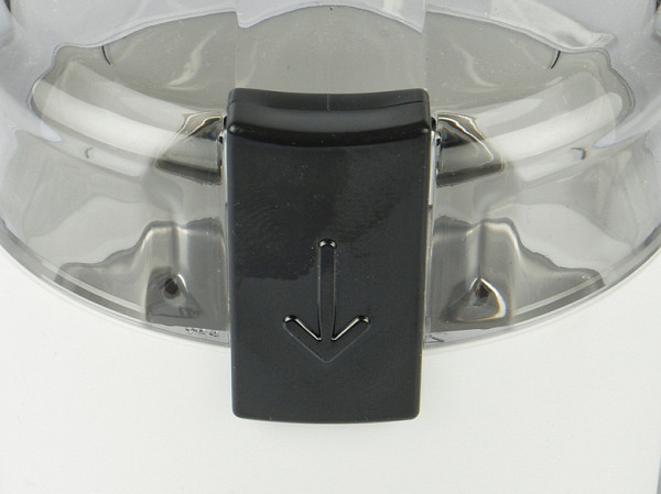 The device can only be turned on with the lid closed and correctly installed.