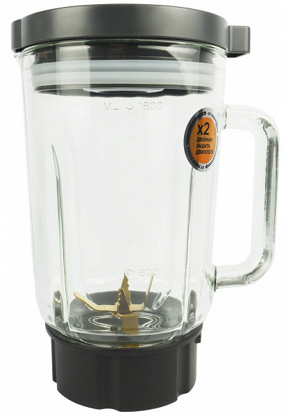 The 1.8 liter blender jug is made of durable glass. Also on the jug you can see marks for measuring the volume of the product: on one side of the jug there is a scale in ml, on the other — in ounces.