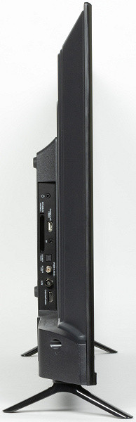 An alternative way to install a TV without using a standard stand is to mount it using VESA 200x200mm mounting holes.