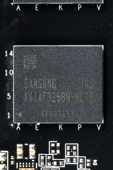 The card has 4 GB of GDDR6 SDRAM memory, located in 2 16 Gbit chips on the front side of the PCB. Samsung memory chips are designed for a nominal operating frequency of 2000 (16000) MHz.