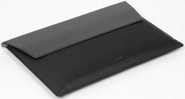 The envelope case easily accommodates the Asus Zenbook Duo UX8406MA (as well as the stylus), but there is no room left for the power adapter.