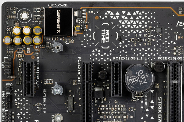 The audio path is located in the corner of the board, which prevents it from intersecting with other components. All audio connectors on the rear panel are gold-plated and have standard color coding. Sound output via S/PDIF is carried out through an internal connector on the motherboard.