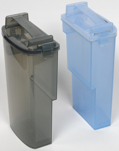 Liquid containers have a symmetrical shape and a similar design: for filling and emptying, they have hinged lids that are secured with latches. The tanks are connected to the water circulation system using pipes with rubber seals.