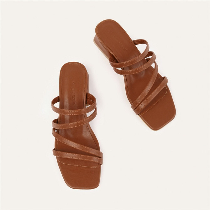 Banded Heeled Sandals  - изображение 1