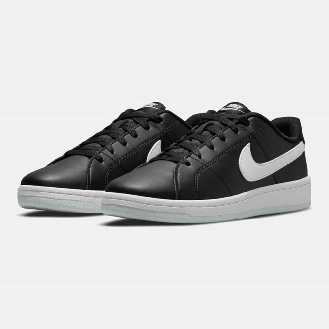 NIKE Women's Court Royale 2 Sneakers Gazimağusa - изображение 1