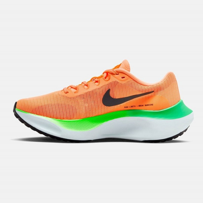 NIKE Women's Zoom Fly 5 Running Shoes Gazimağusa - изображение 3