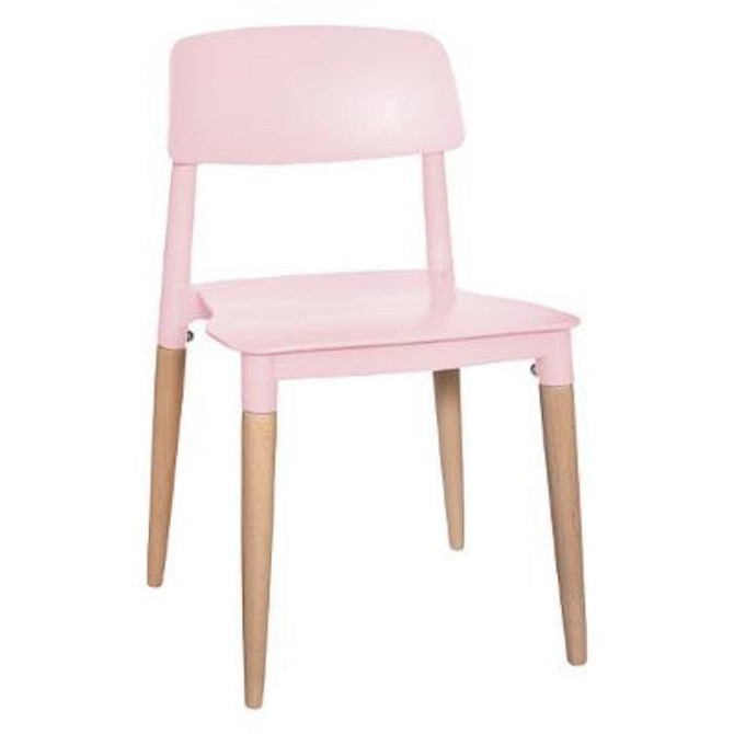 Pink children chair with wooden legs 31x32.5x52cm Gazimağusa - изображение 1