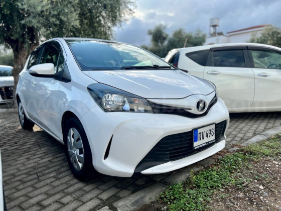 2015 MODEL AUTOMATIC TOYOTA VITZ Girne