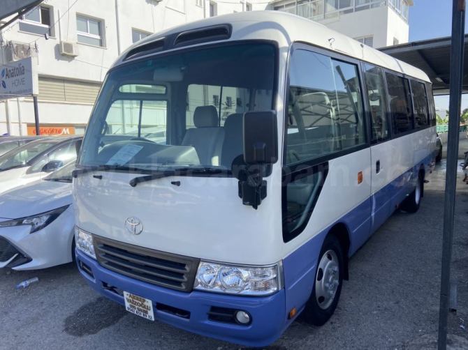 2013 MODEL AUTOMATIC MINIBUS & MIDIBUS TOYOTA Nicosia - photo 1