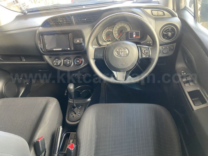 2019 MODEL AUTOMATIC TOYOTA VITZ Nicosia - photo 7