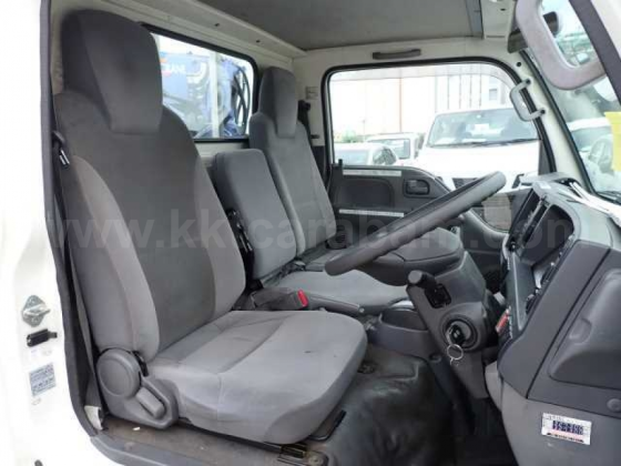 2015 MODEL SEMI AUTOMATIC TRUCK & PICKUP TRUCK ISUZU Nicosia