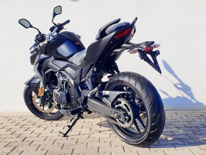 МОДЕЛЬ ПЛОСКИЙ VOGE 500 R 2022 ГОДА Nicosia - изображение 3