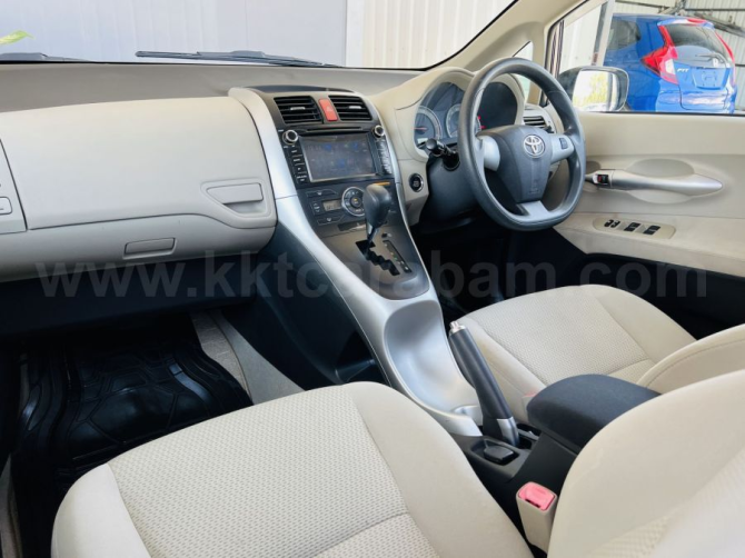 2010 MODEL AUTOMATIC TOYOTA AURIS Nicosia - photo 8