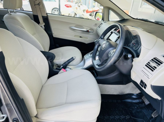 2010 MODEL AUTOMATIC TOYOTA AURIS Nicosia - photo 4