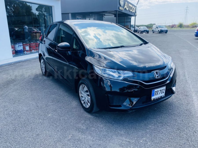 МОДЕЛЬ 2015 ГОДА АВТОМАТИЧЕСКАЯ HONDA FIT Nicosia - изображение 1