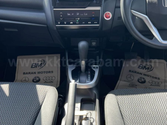 2019 MODEL AUTOMATIC HONDA FIT Nicosia