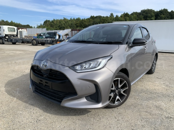 2021 MODEL AUTOMATIC TOYOTA YARIS Nicosia