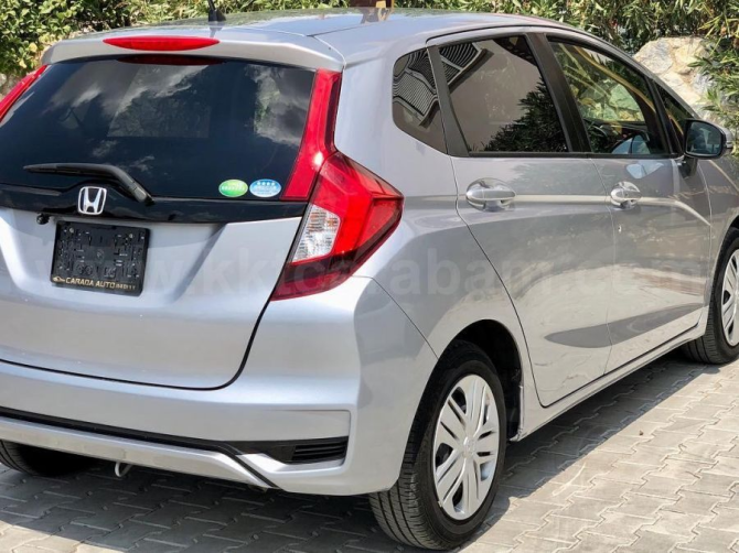 2019 MODEL AUTOMATIC HONDA FIT Nicosia - photo 2