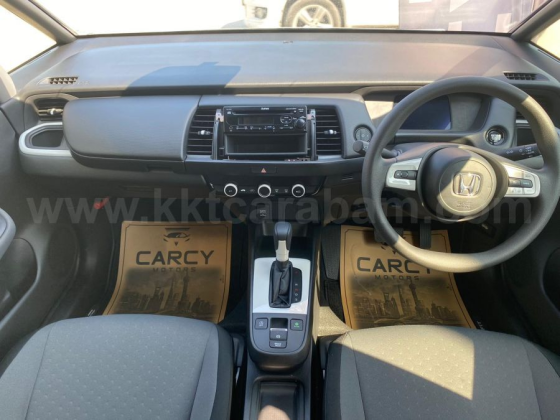 2020 MODEL AUTOMATIC HONDA FIT Nicosia