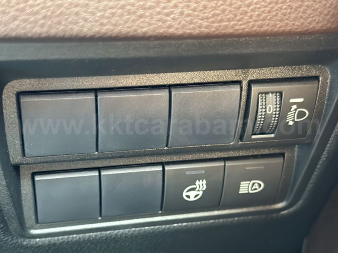 2021 MODEL AUTOMATIC TOYOTA YARIS CROSS Nicosia - photo 8