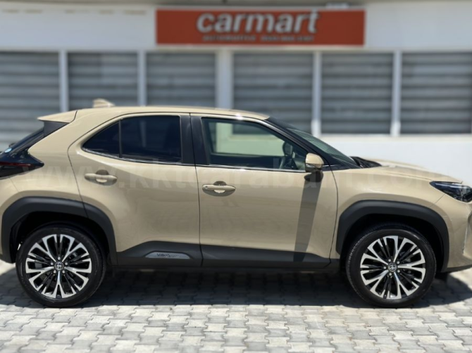 2021 MODEL AUTOMATIC TOYOTA YARIS CROSS Nicosia - photo 3