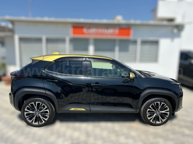 МОДЕЛЬ АВТОМАТИЧЕСКОГО 2021 ГОДА TOYOTA YARIS CROSS Nicosia - изображение 2