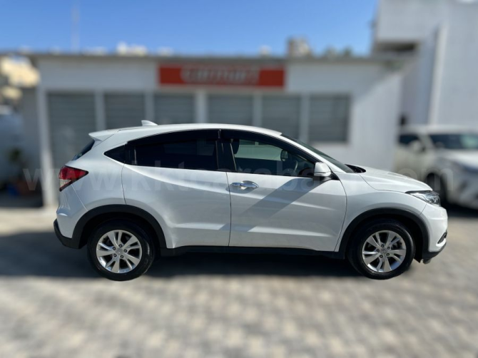 2019 MODEL AUTOMATIC HONDA VEZEL Nicosia - photo 2