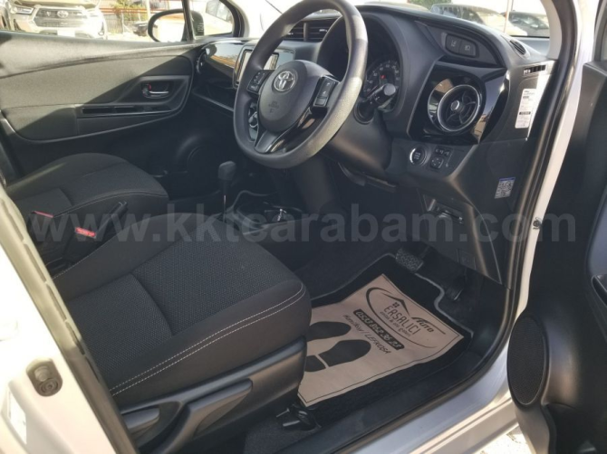 2019 MODEL AUTOMATIC TOYOTA VITZ Nicosia - photo 4