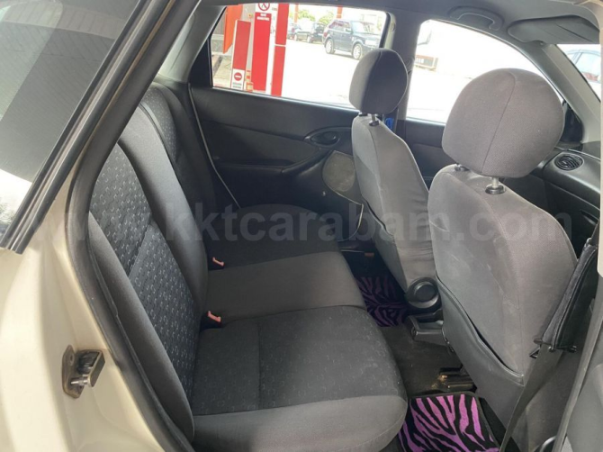 2004 MODEL PLAIN FORD FOCUS Nicosia - photo 4