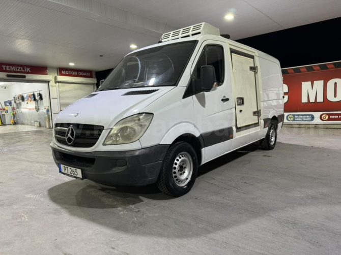 2011 MODEL FLAT MERCEDES - BENZ SPRINTER PANEL VAN Nicosia - photo 3