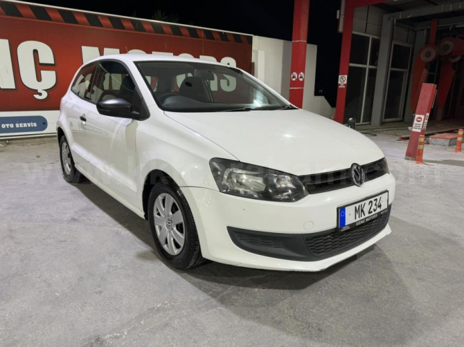 2013 MODEL FLAT VOLKSWAGEN POLO Nicosia - photo 1