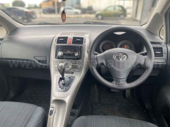 2006 MODEL AUTOMATIC TOYOTA AURIS Lefke