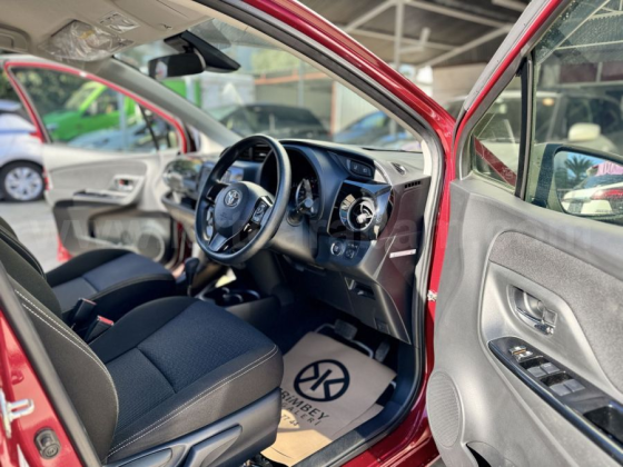 2019 MODEL AUTOMATIC TOYOTA VITZ Lefke