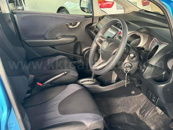 2009 MODEL AUTOMATIC HONDA FIT Lefke