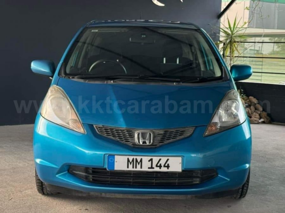 2009 MODEL AUTOMATIC HONDA FIT Lefke