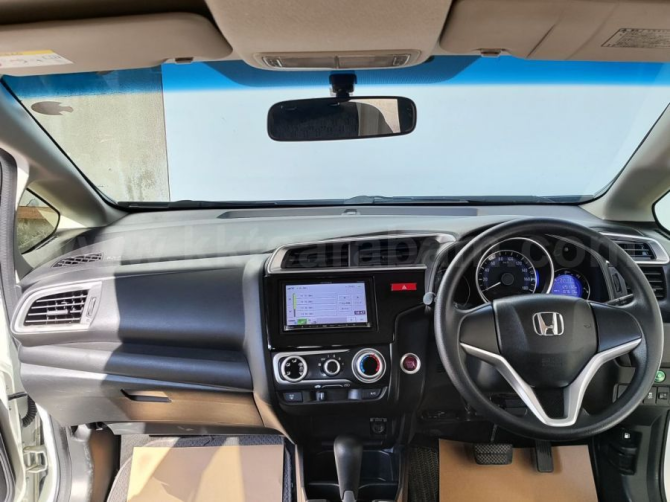 МОДЕЛЬ 2014 ГОДА АВТОМАТИЧЕСКАЯ HONDA FIT Lefke - изображение 3