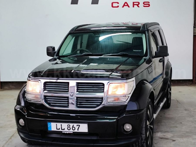 МОДЕЛЬ 2009 ГОДА АВТОМАТИЧЕСКИЙ DODGE NITRO Lefke - изображение 1