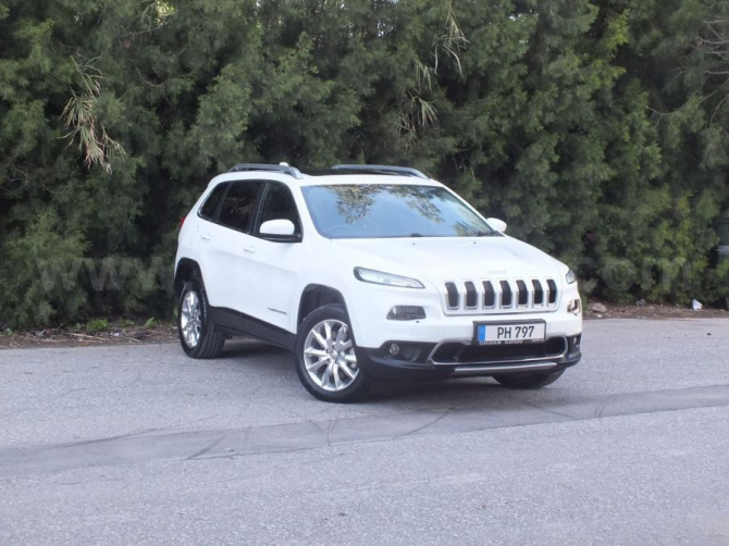 МОДЕЛЬ 2015 ГОДА АВТОМАТИЧЕСКИЙ JEEP CHEROKEE Lefke - изображение 1