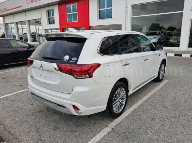 2019 MODEL AUTOMATIC MITSUBISHI OUTLANDER Lefke - photo 3