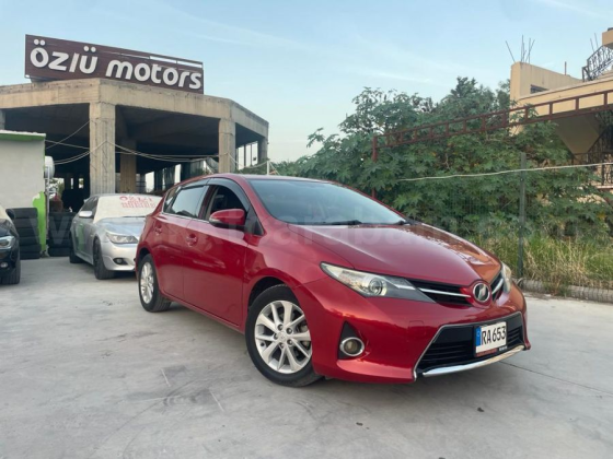 2015 MODEL AUTOMATIC TOYOTA AURIS Girne