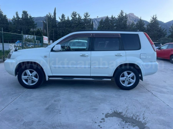 2005 MODEL AUTOMATIC NISSAN X-TRAIL Girne