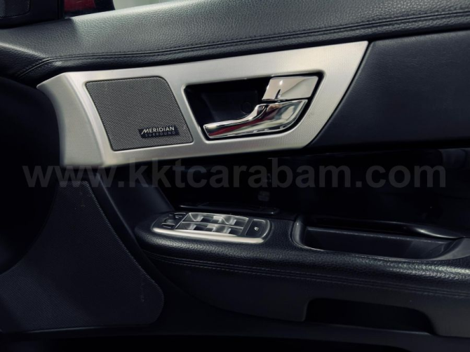 2015 MODEL AUTOMATIC JAGUAR XF Nicosia - photo 4