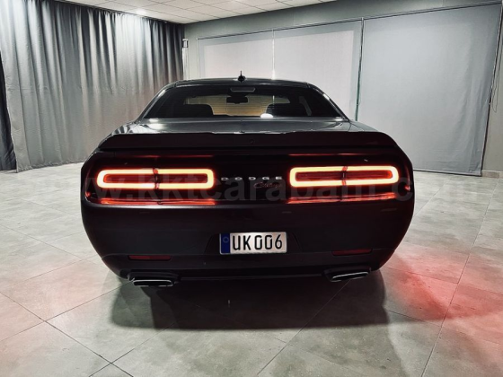 2018 MODEL AUTOMATIC DODGE CHALLENGER Nicosia