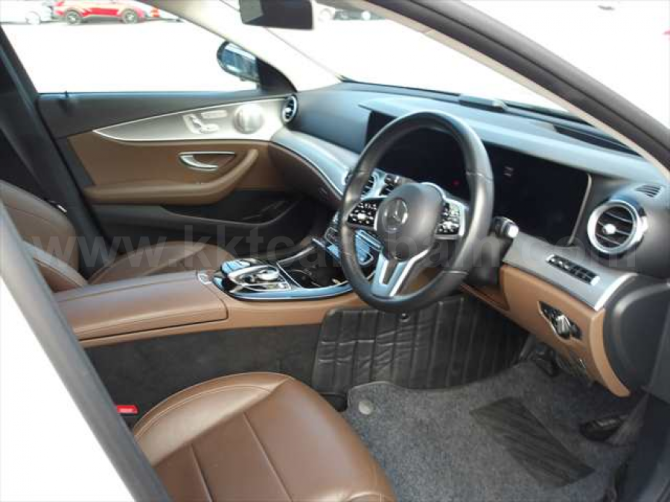 2019 MODEL AUTOMATIC MERCEDES-BENZ E SERIES Nicosia - photo 5