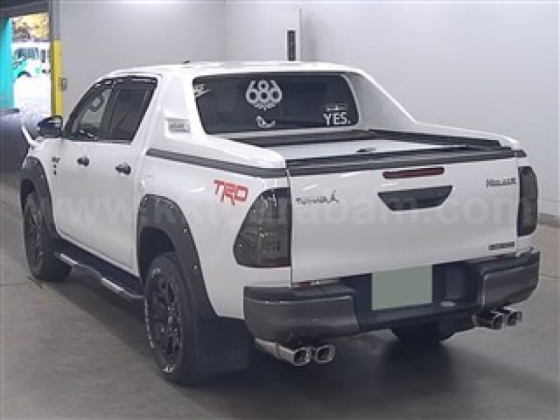 2020 MODEL SEMI-AUTOMATIC TOYOTA HILUX Nicosia