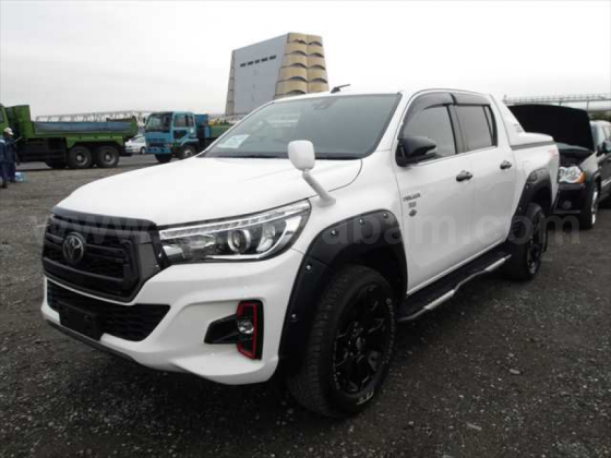 2020 MODEL SEMI-AUTOMATIC TOYOTA HILUX Nicosia