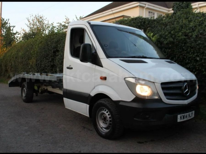 2014 MODEL FLAT TRACTOR MERCEDES-BENZ Nicosia - photo 1