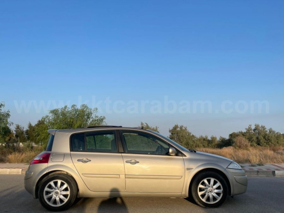 2009 MODEL AUTOMATIC RENAULT MEGANE Gazimağusa