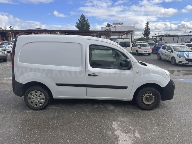 2010 MODEL FLAT RENAULT KANGOO Nicosia - photo 2