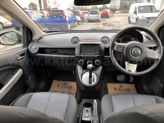 МОДЕЛЬ 2011 ГОДА АВТОМАТИЧЕСКАЯ MAZDA DEMIO Nicosia - изображение 5